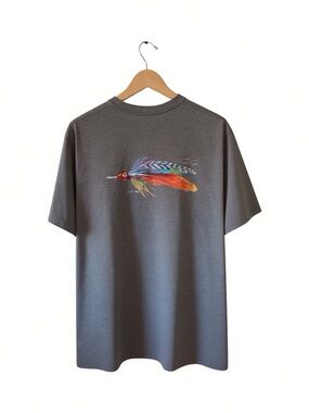 Patagonia Responsibili-Tee Fly Fishing Graphic | Men's M | Gray | Regular Fit